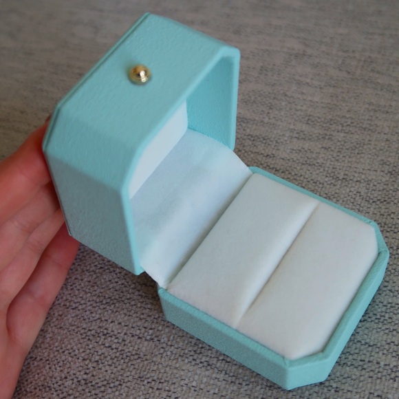 KRKC Turquoise Jewelry Box - Picture 6 of 6